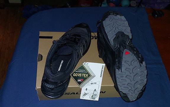 Salomon Gore-Tex juoksukengät koko 40 musta