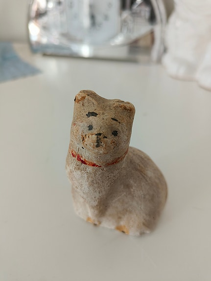 Todella vanha kipsi kissa 8 cm