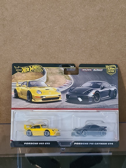 Hot Wheels Premium Porsche 993 GT2 & 718 Cayman GT4 Twinpack
