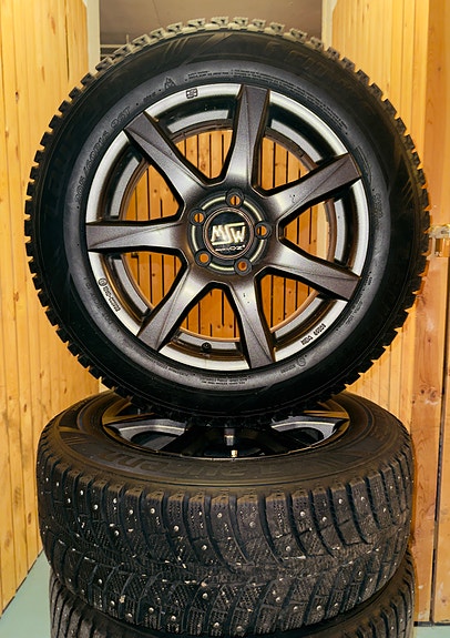 Nastarenkaat 205/60R16 96T
