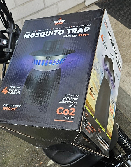 Mosquito Trap Booster Plus hyttysansa CO2-pullolla