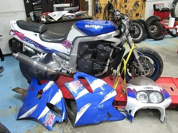 Suzuki GSX-R 750 Purkuosat