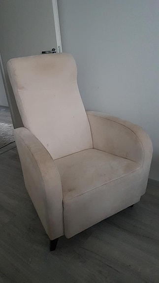 Myydään beige nojatuoli 80e