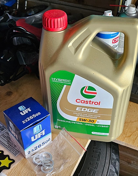 Honda moottoriöljy Castrol Edge 5W-30