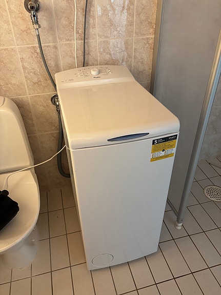 Whirlpool päältä täytettävä pesukone valkoinen