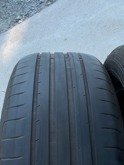 205/55R17 Goodyear Efficient Grip 3.5mm pintaa