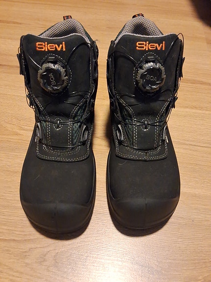 Turvakengät Sievi 42