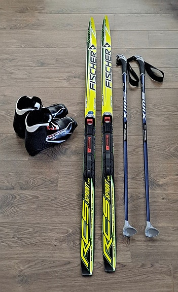 Fischer RCS Sprint Crown perinteisen suksipaketti SNS 140cm