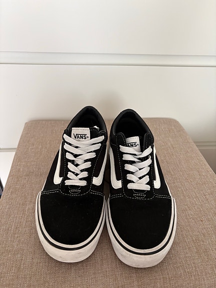 Vans tennarit