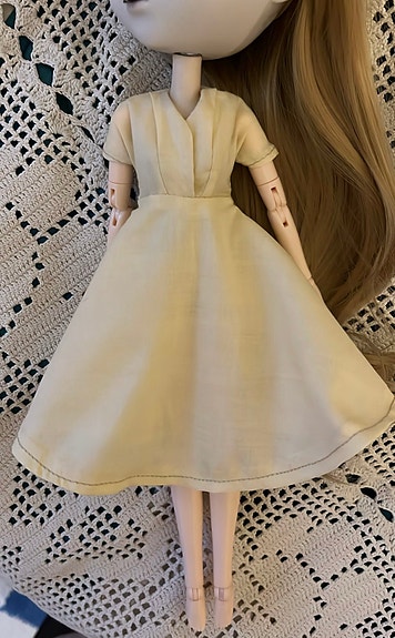 Pullip nukelle 50-luvun mekko
