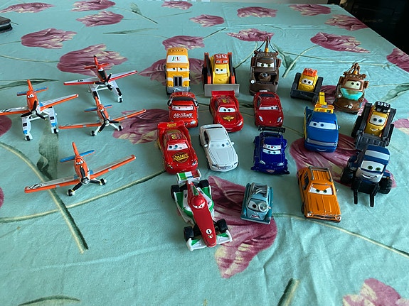 Disney cars autot