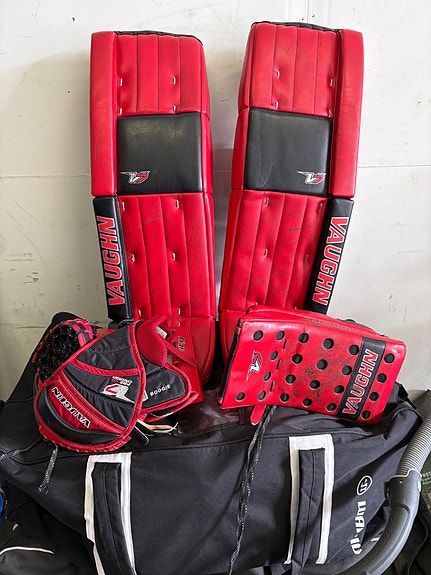 Maalivahdin varusteet, Vaughn 34+3” patjat + kilpi ja räpylä