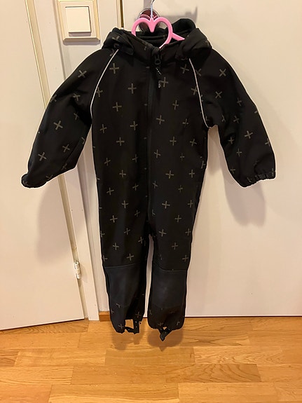 Name it haalari koko 92 musta unisex