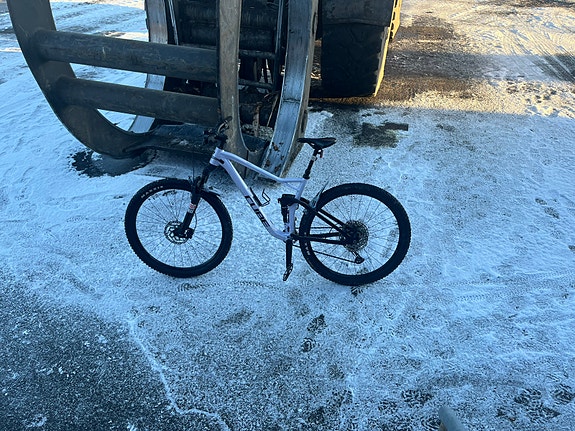 Cube stereo race 120
