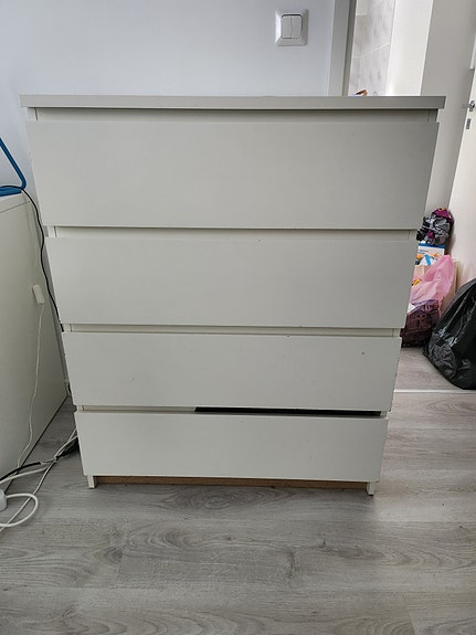 Ikea Malm lipasto