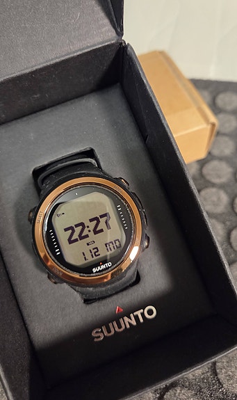 Suunto D4i Novo Copper sukellustietokone