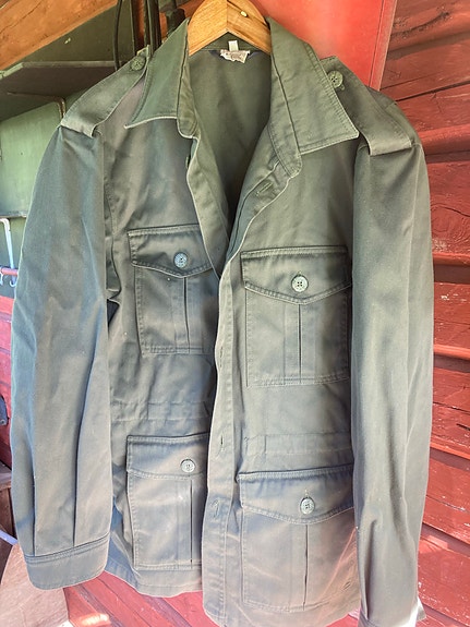 Valtion Pukutehdas vintage puku