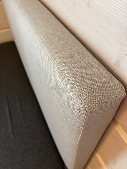 Beige sängynpääty 140 cm