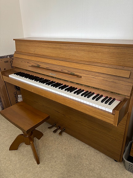 Hellas piano