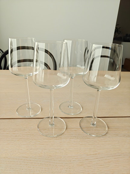 VARATTU Iittala Essence punaviinilasit 4 tai 8kpl