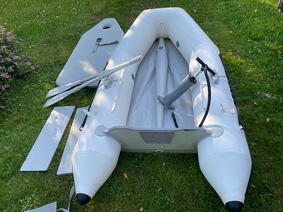 Quicksilver kumivene Tendy 240
