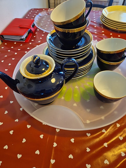 Lomonosov teeastiasto