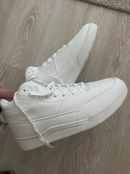 Converse valkoiset tennarit koko 44