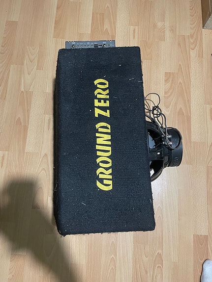 Ground Zero 12’ ja 1000w vahvisti