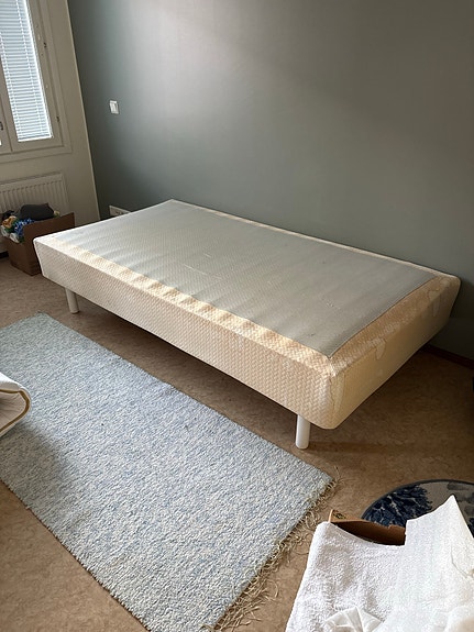 110cm leveä sänky