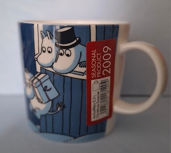 Jouluyllätys muumimuki v. 2009