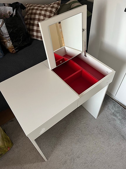 IKEA BRIMNES kampauspöytä