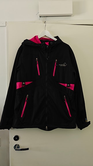 Arrak Akka naisten softshell takki 46