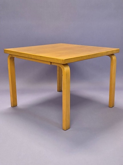 Artek 81C sohvapöytä