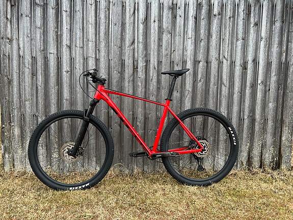 Scott scale 900 maastopyörä
