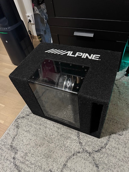 Alpine SBG-1244BP subwoofer ja vahvari