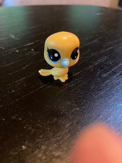 Littlest Pet Shop keltainen lintufiguuri