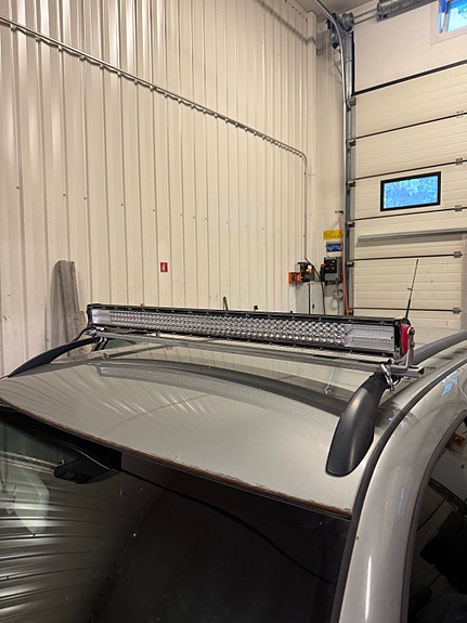 LED-valopaneeli / lisävalo autoon