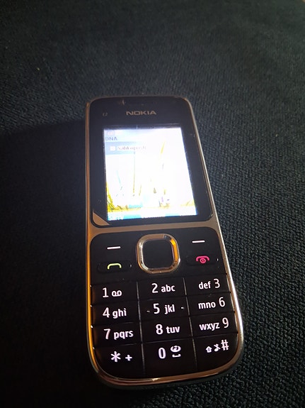 Nokia C2-01  musta