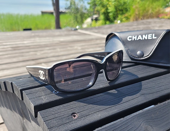 Chanel aurinkolasit mustat naiset