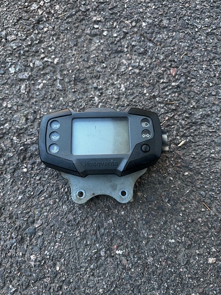 Husqvarna sm 125 mittaristo