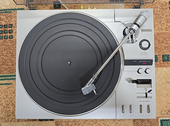 Philips F7215 turntable