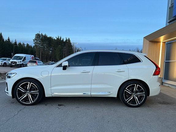 Volvon alkuperäiset 21” vanteet + renkaat