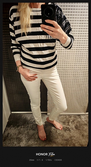 Guess neule. Koko M
