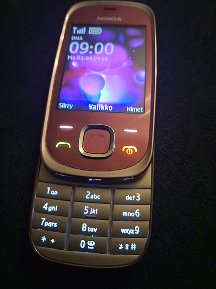 Nokia 7230