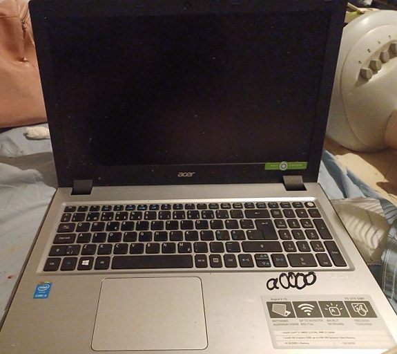 Acer Aspire V3 574 kannettava tietokone 15,6"