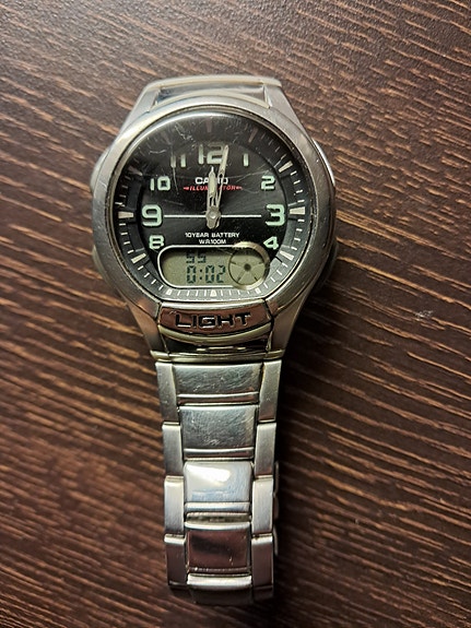 Casio ana-digi rannekello miehille teräsrannekkeella