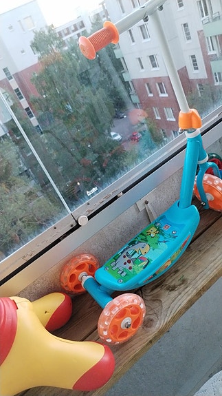 Lasten 3-pyöräinen potkulauta - 15 €