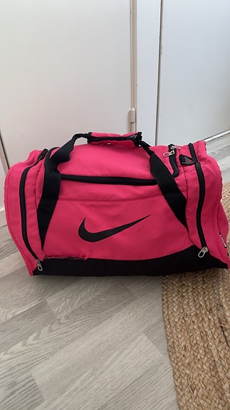 Nike kangas urheilukassi