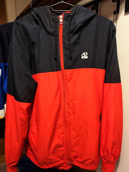 Nike The Athletic Dept miesten takki M punainen