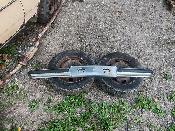 Mercedes-Benz w123 etupuskuri